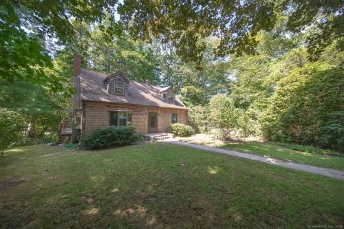 26 Charles St, Mystic, CT, 06355-2104 | Card Image