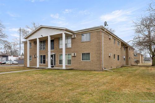 apt-101-26305 W 7 Mile Rd, Redford, MI, 48240-1909 | Card Image