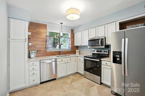 apt-a-3020 Heathstead Pl, Charlotte, NC, 28210-7147 | Card Image