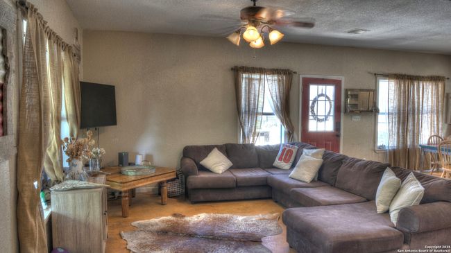 121 David Rankin Rd, House other with 3 bedrooms, 2 bathrooms and null parking in Leakey TX | Image 32