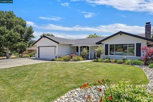 1032 Sanders Dr, Moraga, CA, 94556-1917 | Card Image