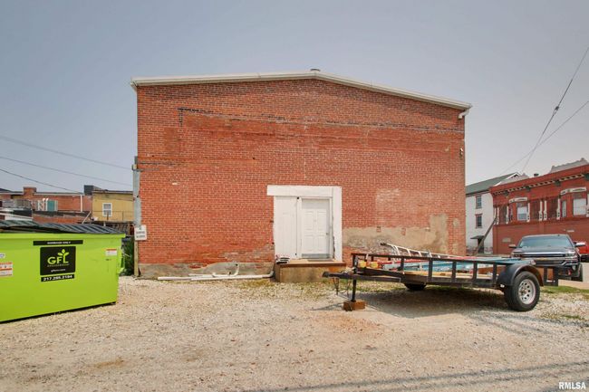 101 W Washington St, Home with 0 bedrooms, 0 bathrooms and null parking in Pittsfield IL | Image 19