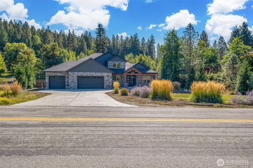 9567 E Leavenworth Rd, Leavenworth, WA, 98826-9359 | Card Image