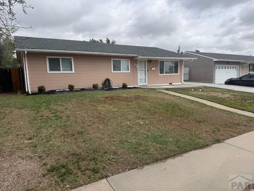 23 Macgregor Rd, Pueblo, CO, 81001-1918 | Card Image