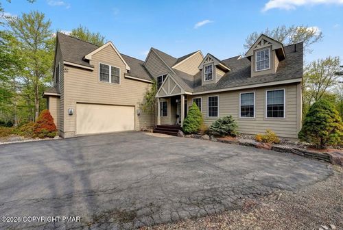 102 Pine Needle Ln, Pocono Pines, PA, 18350 | Card Image