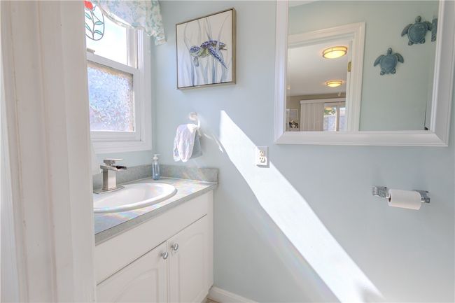 5 - 151 Willett Ave, Condo with 2 bedrooms, 2 bathrooms and 2 parking in Riverside RI | Image 13