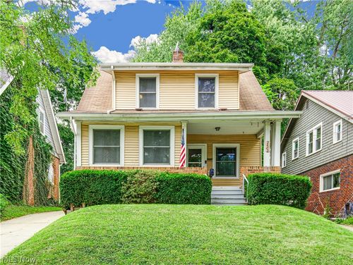 2472 4th St, Cuyahoga Falls, OH, 44221-2651 | Card Image