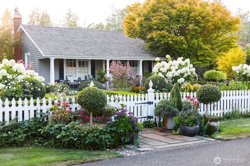 33519 Territory Rd, Oysterville, WA, 98641-1343 | Card Image