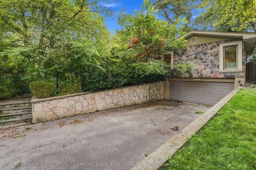 1459 Birchwood Dr, Mississauga, ON, L5J1T3 | Card Image