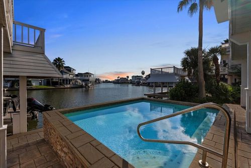 3423 Christmas Tree Point Rd, Galveston, TX, 77554 | Card Image
