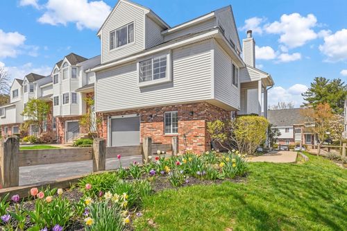 f-175 Tall Oaks Dr, Weymouth, MA, 02190 | Card Image