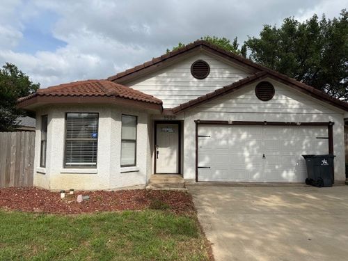 3509 Alexandria Dr, Arlington, TX, 76015-3676 | Card Image