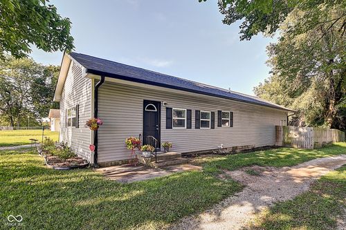 3828 Bluff Rd, Indianapolis, IN, 46217-3316 | Card Image