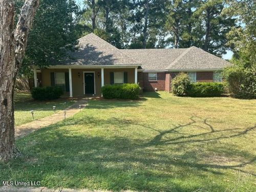 133 Oak Ridge Cir, Madison, MS, 39110-8135 | Card Image