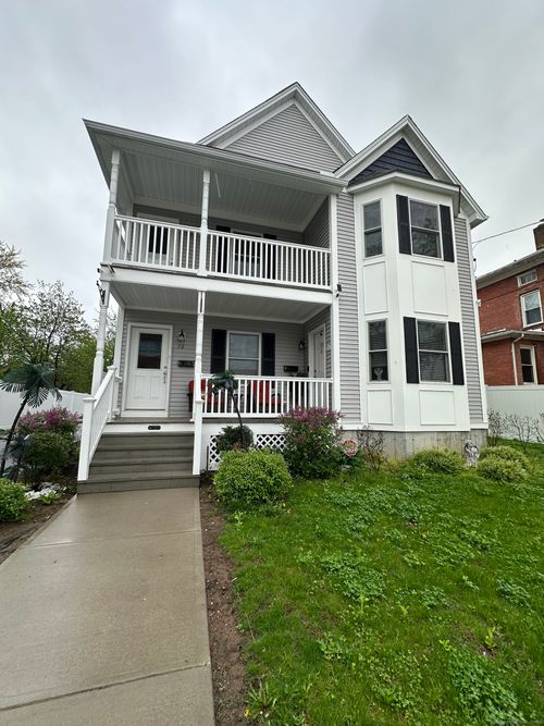 76 Edwards St, Hartford, CT, 06120-2839 | Card Image