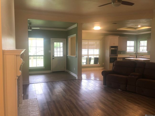 1179 Springlake Dr, House other with 3 bedrooms, 2 bathrooms and 2 parking in Baton Rouge LA | Image 5