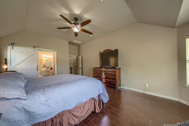 1009 Oak Rdg, House other with 4 bedrooms, 3 bathrooms and null parking in Schertz TX | Image 17