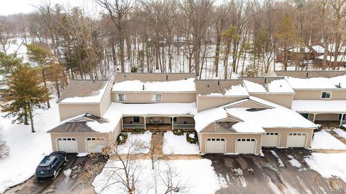 1244 Zimmer Pl, Williamston, MI, 48895-9700 | Card Image