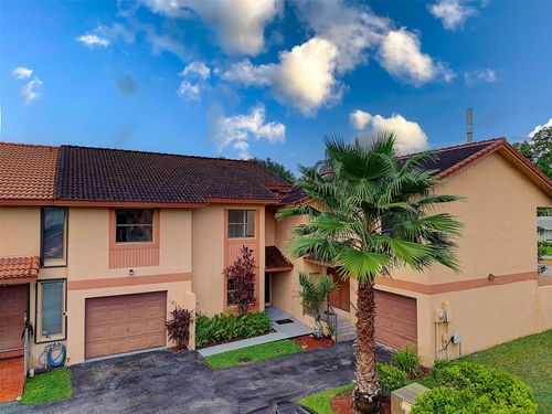 1013-1013 Sw 112th Ter, Pembroke Pines, FL, 33025-4308 | Card Image