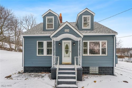 1029 Township Line Rd, Wellsville, OH, 43968-1887 | Card Image