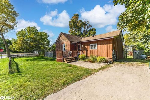 99 King St, Angus, ON, L0M1B0 | Card Image