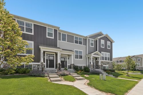 2703 Martini St, Mundelein, IL, 60060-5511 | Card Image