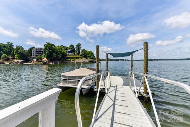 7010 Coventry Ct, House other with 4 bedrooms, 4 bathrooms and null parking in Tega Cay SC | Image 7