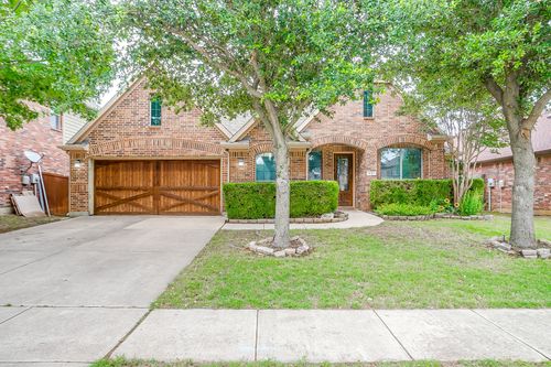 961 Tara Dr, Burleson, TX, 76028-8238 | Card Image