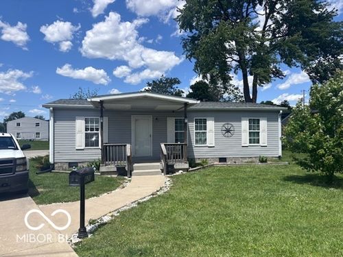 620 Pearl St, Whiteland, IN, 46184-1624 | Card Image