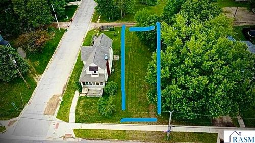 270 S Broadway, Alden, MN, 56009-1104 | Card Image