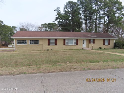 200 Rockwell Rd, Jackson, TN, 38305-1527 | Card Image