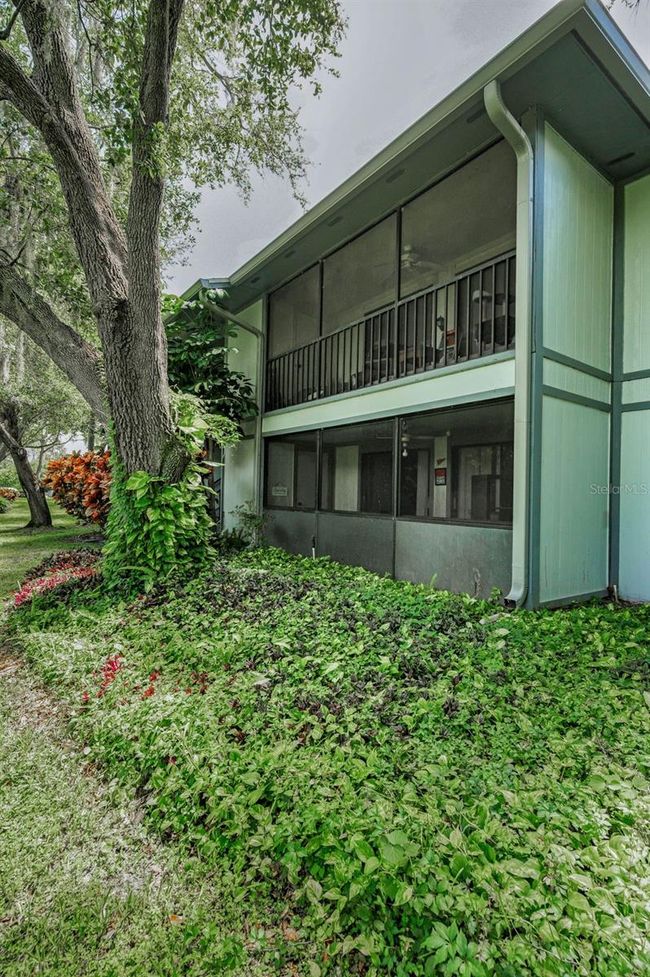 Back Exterior | Image 37