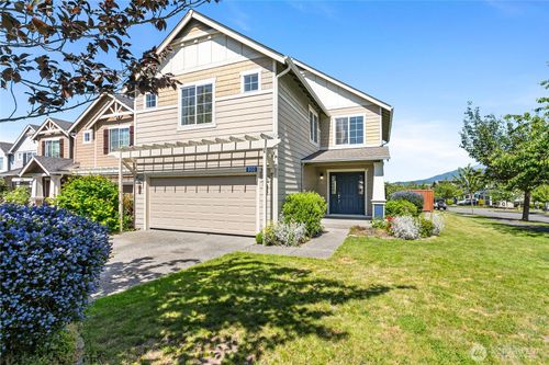 800 Crested Butte Blvd, Mount Vernon, WA, 98273-6016 | Card Image