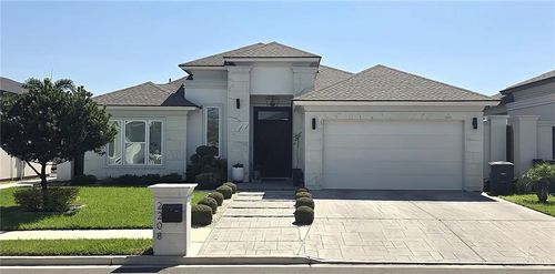2208 E 8th Street, Mission, TX, 78572 | Card Image