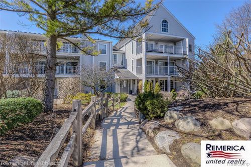 36-3553 Port Cove Drive, Waterford Charter Township, MI, 48328 | Card Image