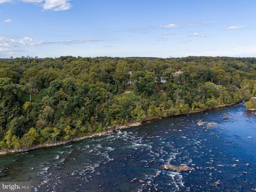 1175 Crest Ln, MCLEAN, VA, 22101-1805 | Card Image