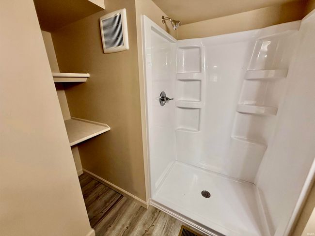 827 W Elm St, House other with 2 bedrooms, 1 bathrooms and null parking in Union City IN | Image 9