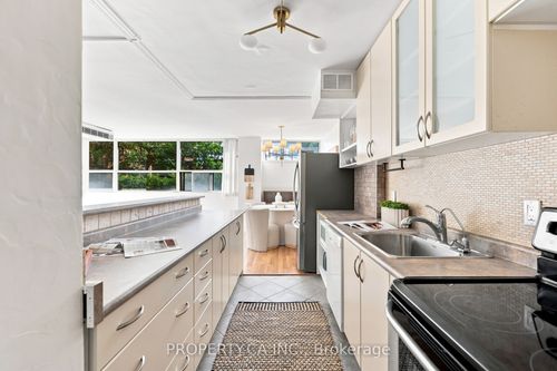 202-60 Montclair Ave, Toronto, ON, M5P1P7 | Card Image