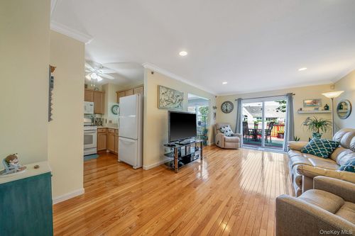 903 Constance Ln, Port Jefferson Station, NY, 11776-4269 | Card Image