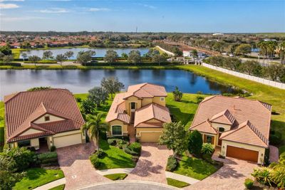 10655 Glencorse Terrace, House other with 4 bedrooms, 3 bathrooms and null parking in Bradenton FL | Image 3