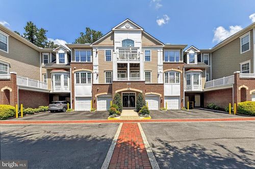 apt-104-7880 Rolling Woods Ct, SPRINGFIELD, VA, 22152-3616 | Card Image