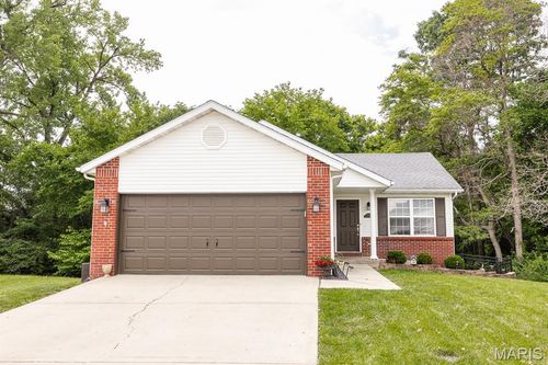 102 Bayridge Ct, Glen Carbon, IL, 62034-2985 | Card Image