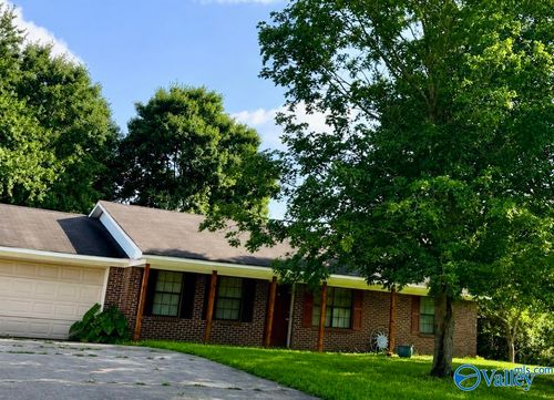 104 Puritan Circle, New Market, AL, 35761 | Card Image