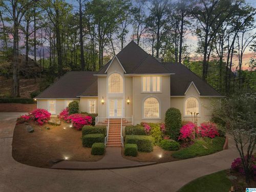 2001 Country Ridge Cir, Vestavia, AL, 35243-4306 | Card Image