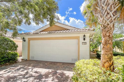 11830 Delfina Ln, ORLANDO, FL, 32827-7104 | Card Image