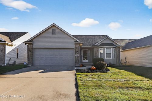 4541 Harbour Creek Court, Maumee, OH, 43537 | Card Image