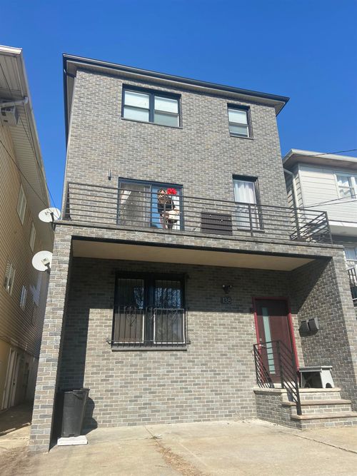 138 76th St, North Bergen, NJ, 07047-5809 | Card Image