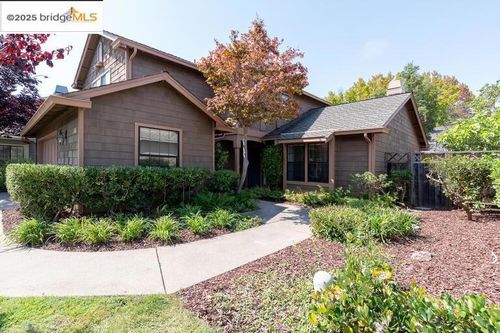 311 Channing Way, Alameda, CA, 94502-7410 | Card Image