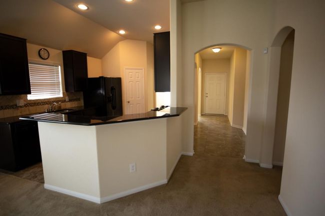 17907 Acorn Field Trl, House other with 3 bedrooms, 2 bathrooms and 3 parking in Humble TX | Image 6