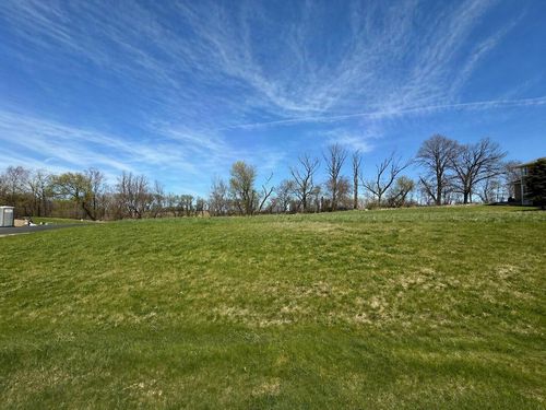 N998 Winds Way, Oconomowoc, WI, 53066-9321 | Card Image